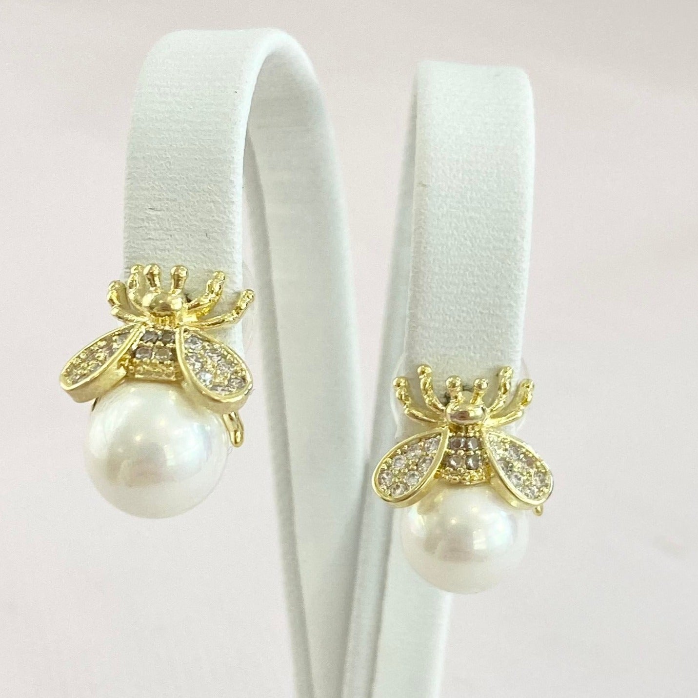 Gold Chubby Bumble And Pearl Studs.
