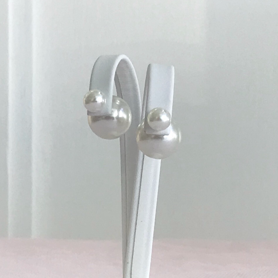 Twin Pearl Earrings