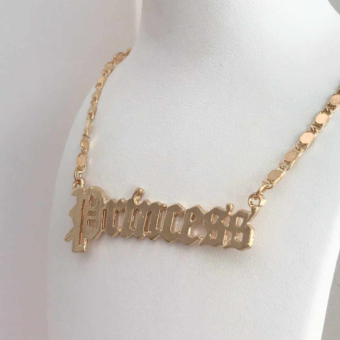 Retro Golden 'Princess' Necklace