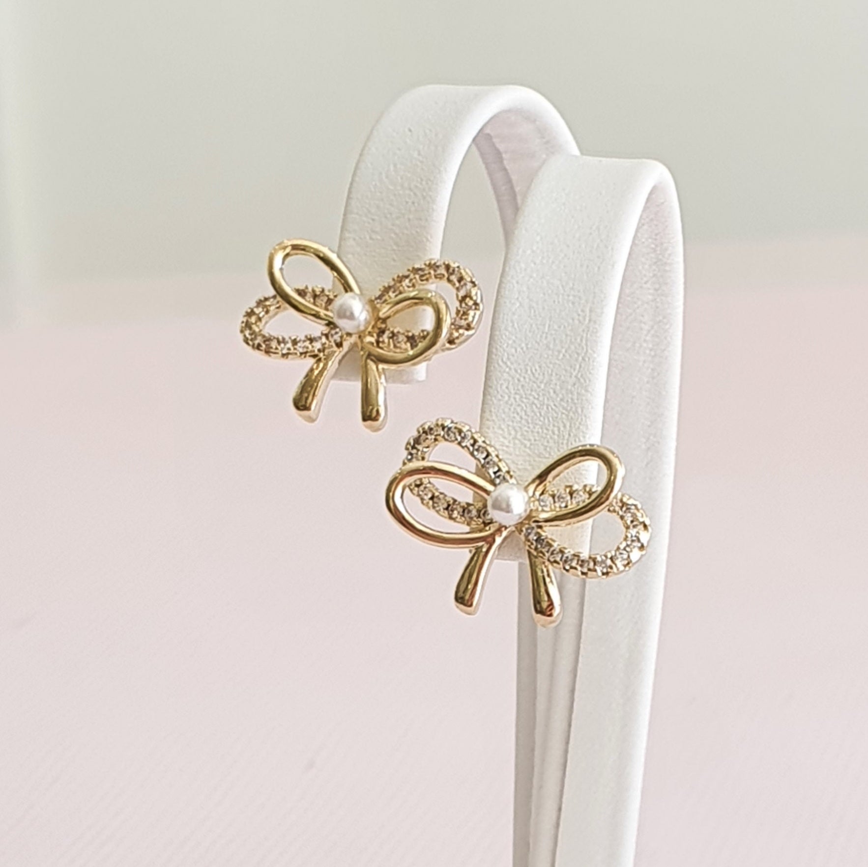 Gold Sparkle Double Bow Pearl Studs