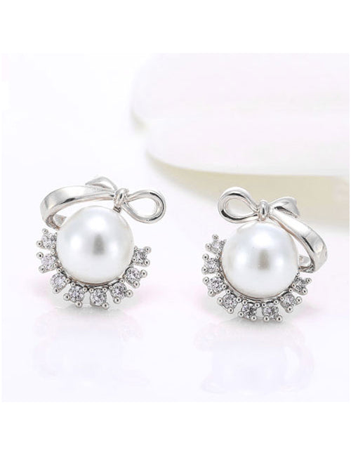 Pearl with Silver Metal Ribbon Round Stud