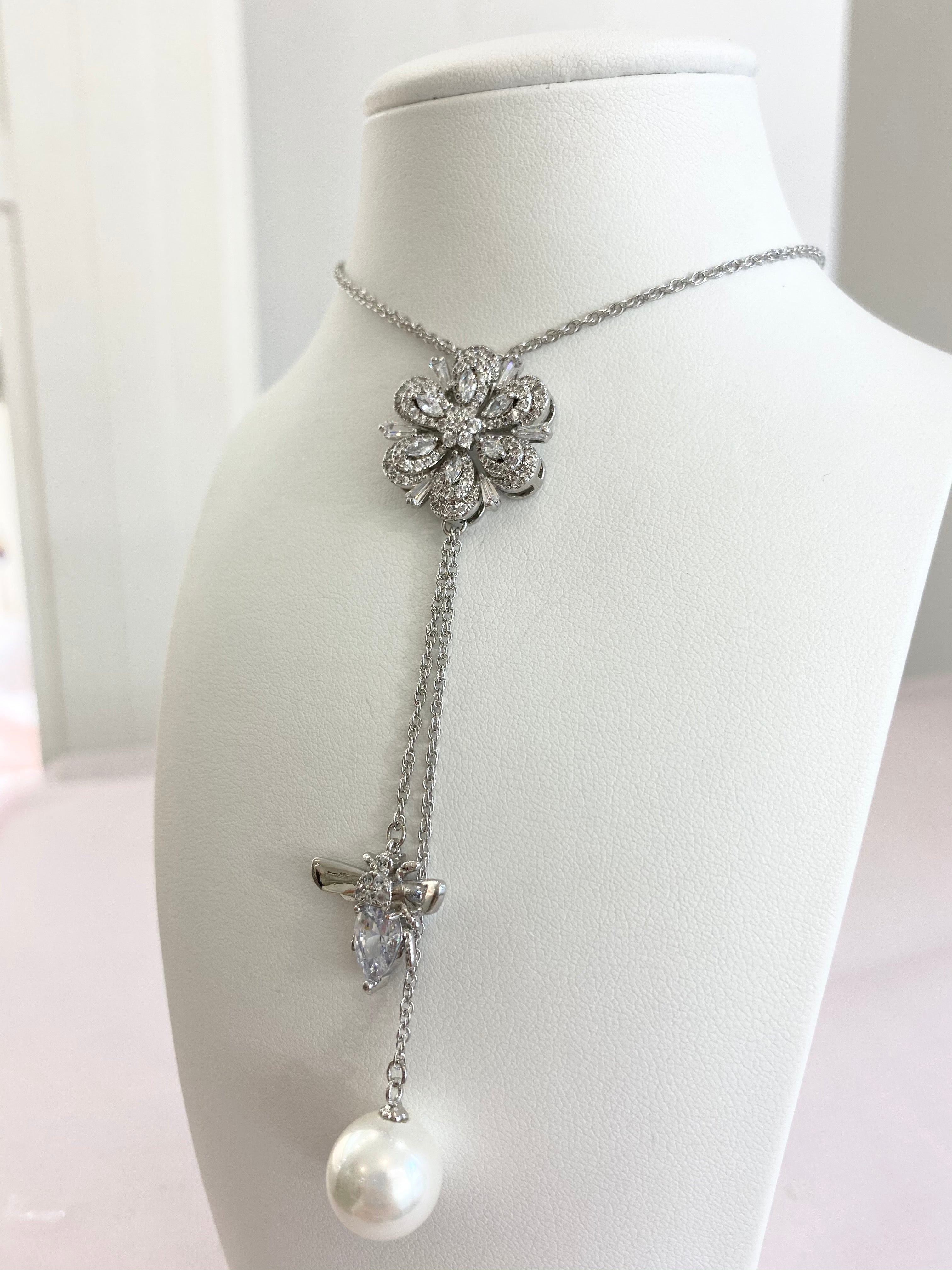 Silver Pearl Vintage Flower and Bee Necklace.